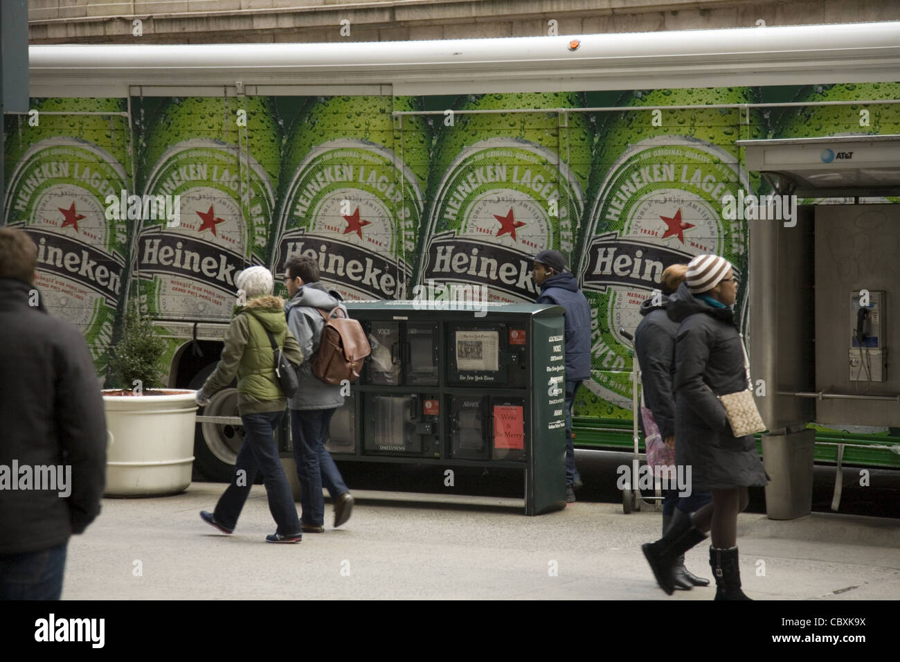 La bière Heineken camion de livraison de la 5ème Avenue à New York. Banque D'Images