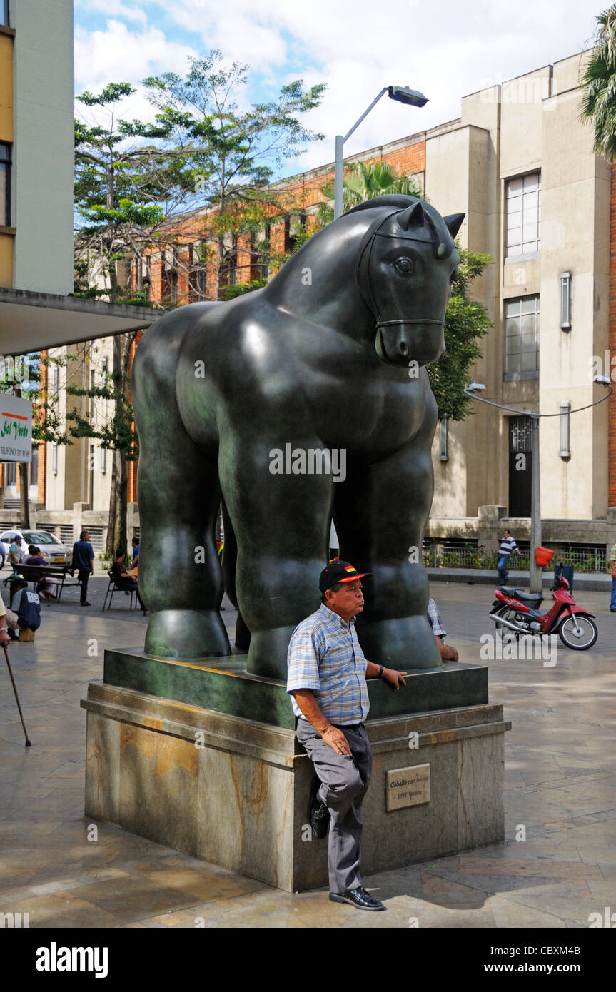 De sculpture figuratives de l'artiste et sculpteur Fernando Botero Angulo, Plaza Botero, Medellin, Colombie Banque D'Images