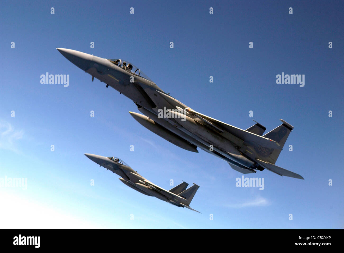F 15 aigles de la base aérienne de kadena Banque de photographies et  d'images à haute résolution - Alamy