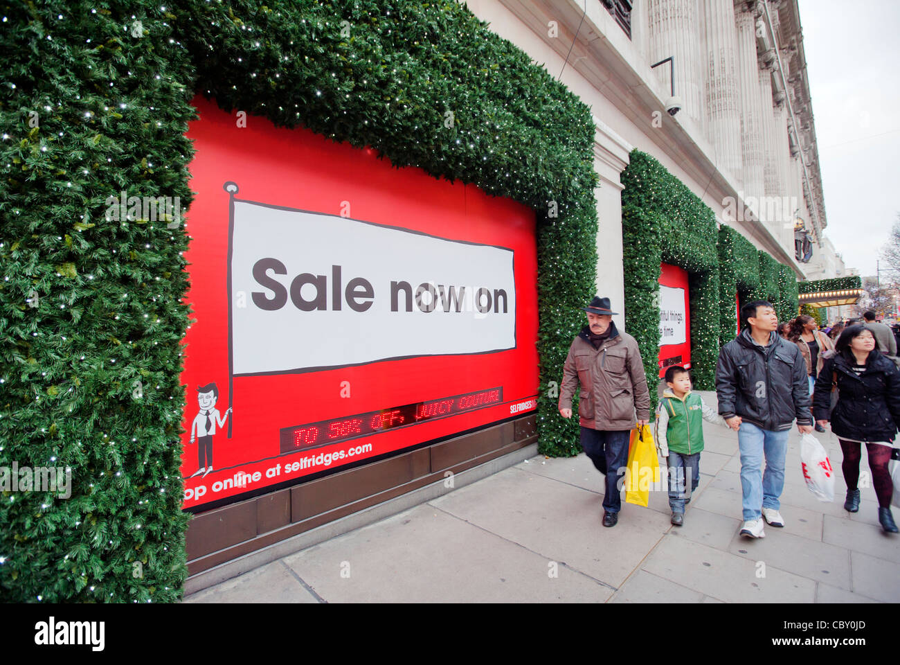 Le lendemain de la vente à Selfrodge Store, Oxford Street, Londres, Angleterre, Royaume-Uni, Europe Banque D'Images