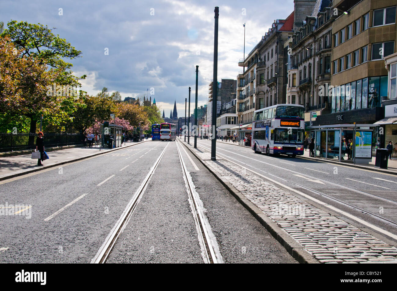 Princess Street,printemps,à proximité de Princes Street Gardens, Édimbourg, Écosse Banque D'Images