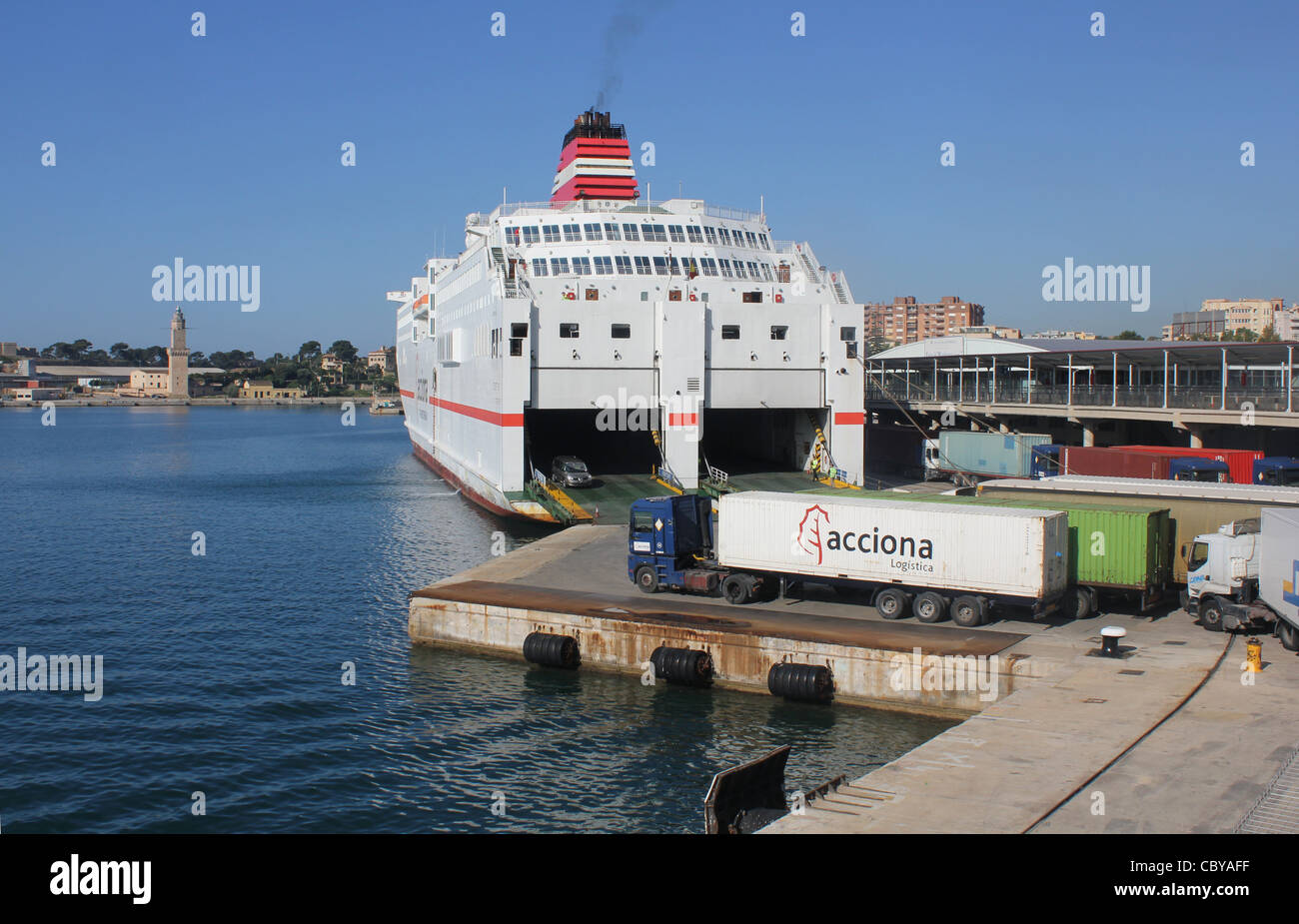 Ferry roulier Banque de photographies et d’images à haute résolution ...