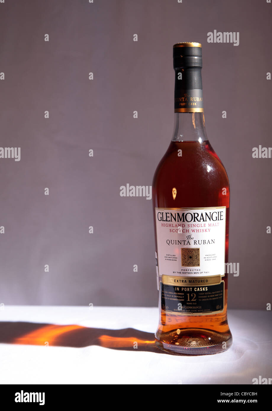 Bouteille de whisky Glenmorangie Quinta Rubain Banque D'Images