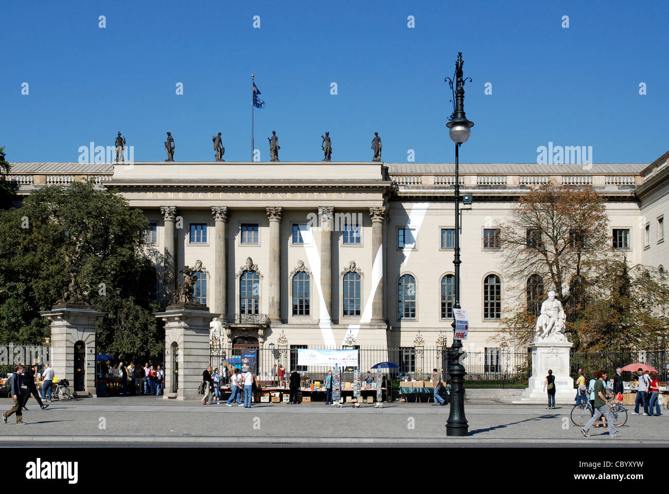 L'université Humboldt à l'avenue Unter den Linden à Berlin. Banque D'Images