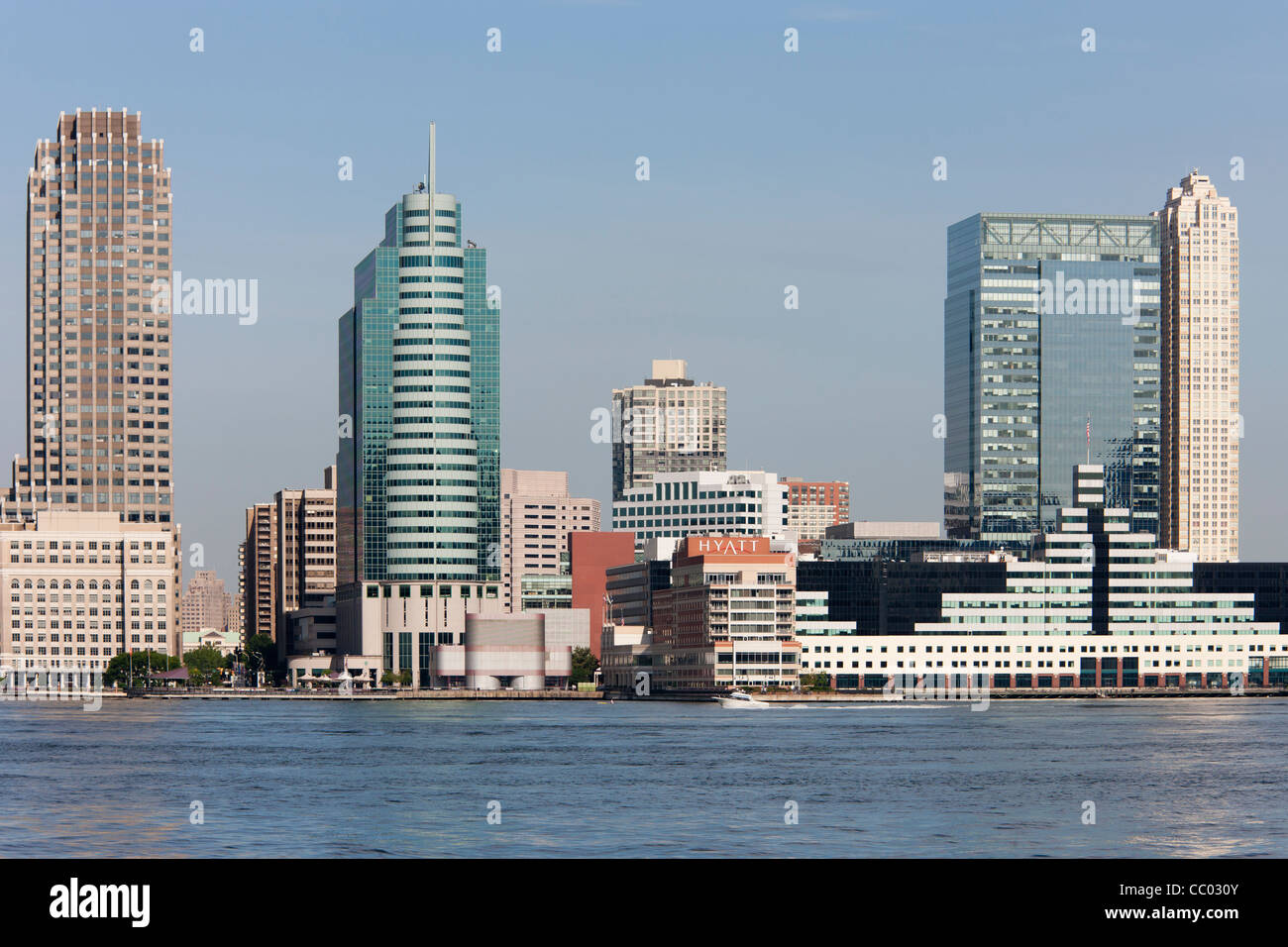 Une partie de la skyline de Jersey City, New Jersey, donnant sur l'Hudson. Banque D'Images