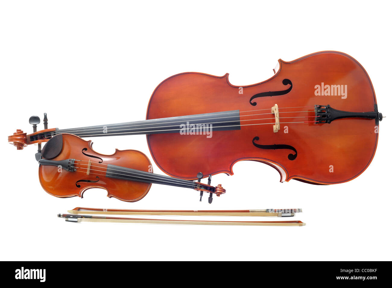 Beau violon isolé sur fond blanc Banque D'Images