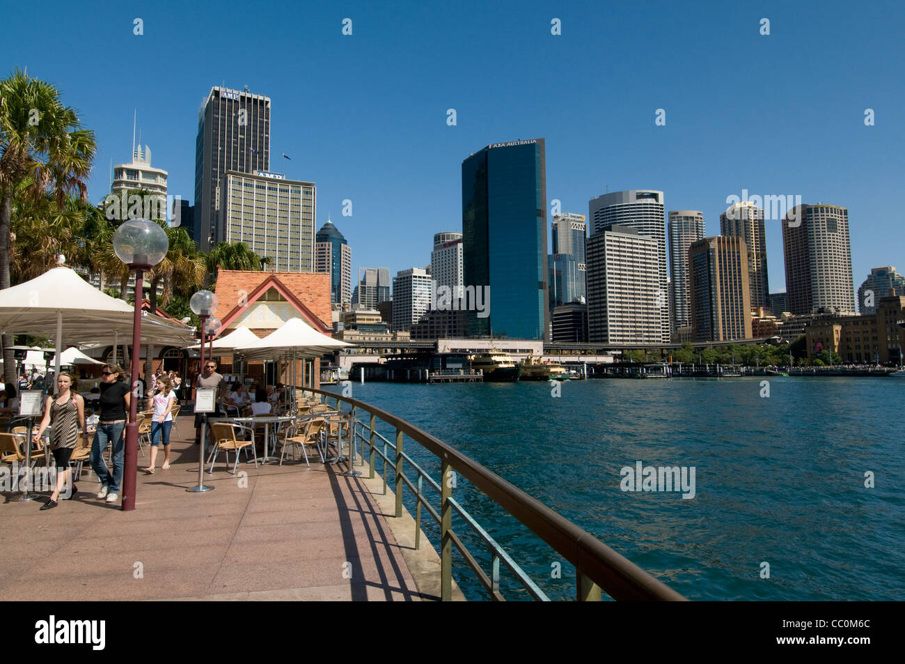 Cafés sur Circular Quay à Sydney, Nouvelle-Galles du Sud, Australie Banque D'Images