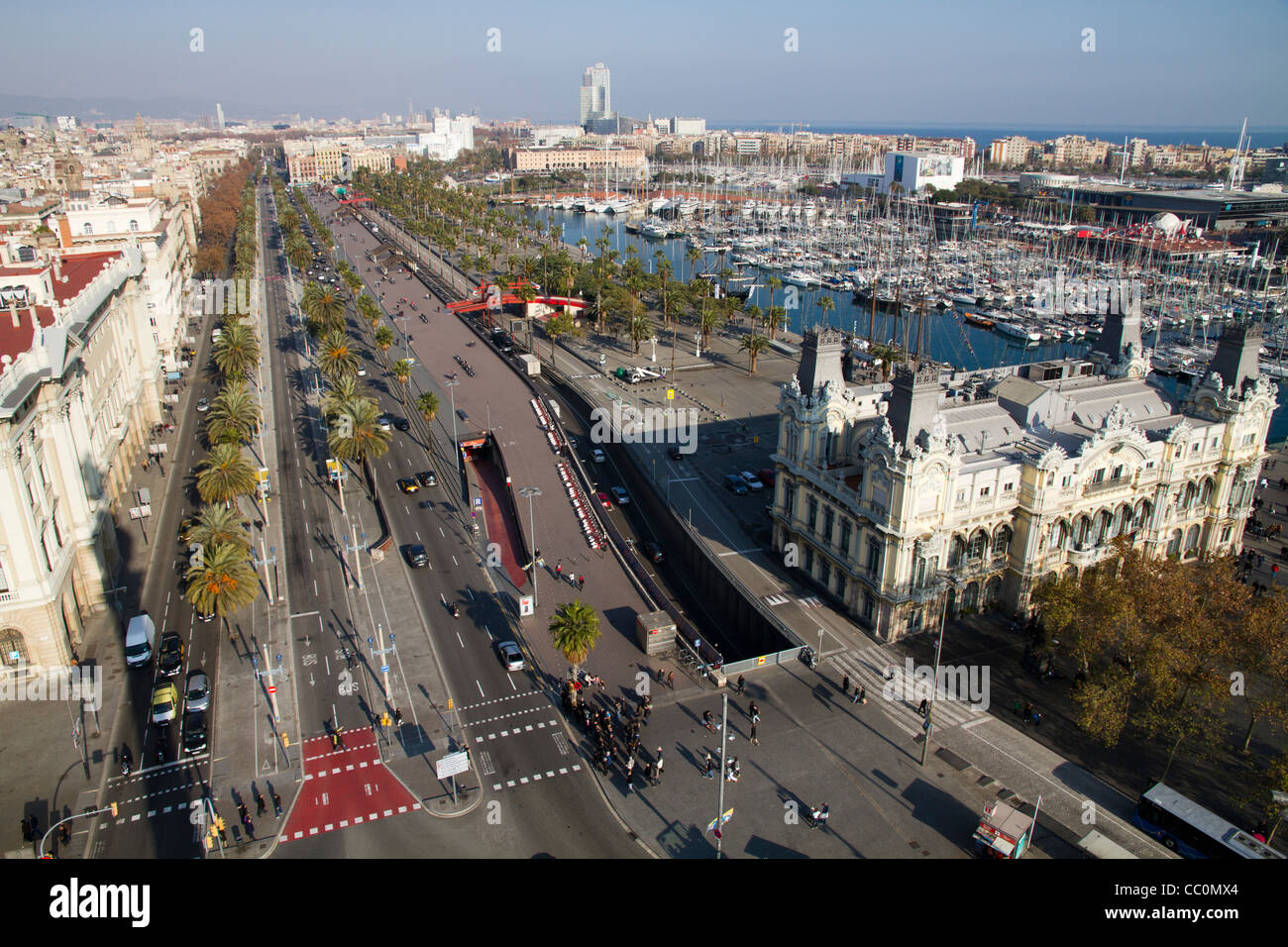 'Passeig de Colom' Barcelone Vue aérienne de la route en hiver, Espagne Banque D'Images