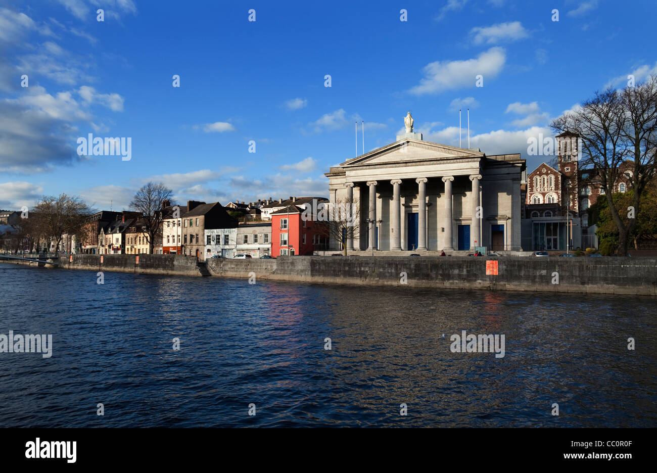 St Mary's Dominican Church 1839, la rivière Lee, Cork, Irlande Banque D'Images