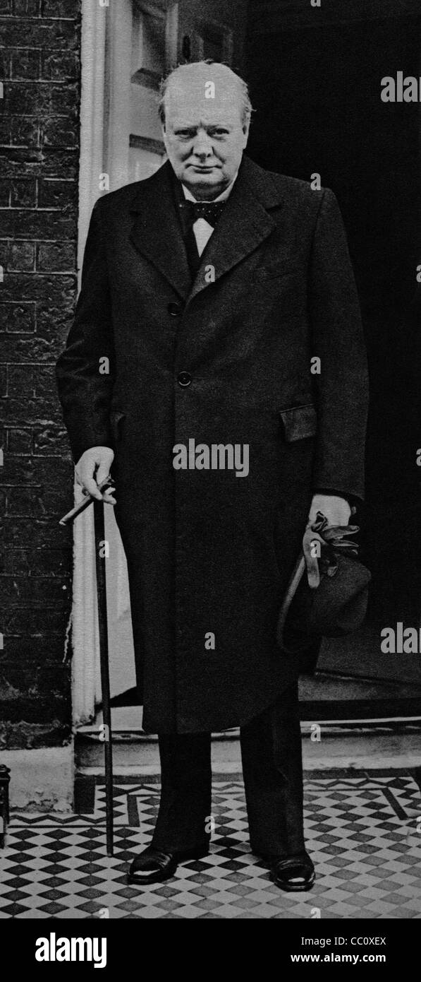 Chef de guerre britannique Winston Churchill dans un portrait à partir de 1939 les archives de communiqués de presse (anciennement Service Portrait Portrait Bureau) Banque D'Images