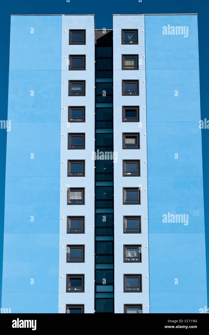 Le Bleu des tours d'immeuble d'appartements à Kenrick, Oldbury, West Midlands Banque D'Images