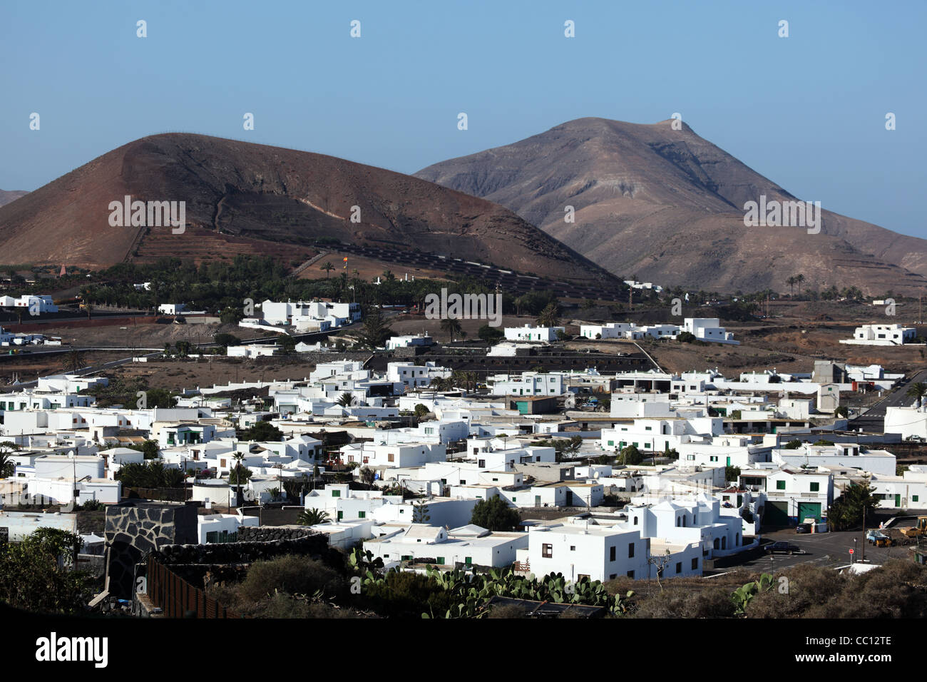 Town Yaiza sur île des Canaries Lanzarote, Espagne Banque D'Images