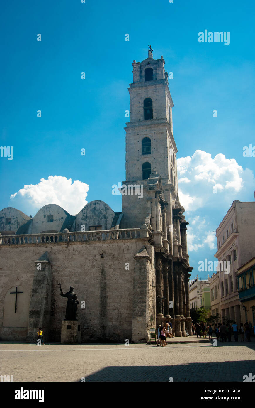Convento San Francisco de Asis à Plaza de San Francisco, vieille ville de La Havane, Cuba. Banque D'Images