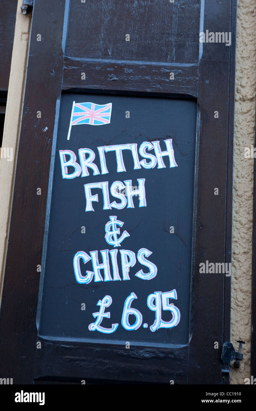 Pour afficher Restaurant 'fish and chips' britannique Gibraltar. poisson traditionnel et chip shop Banque D'Images