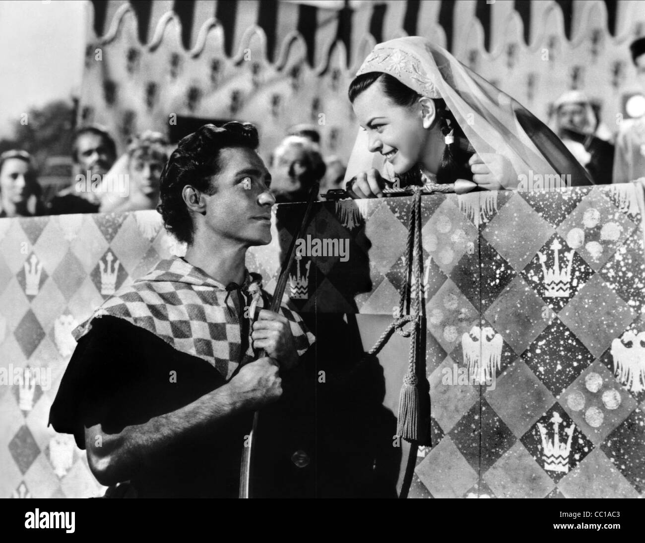 RICHARD TODD, JOAN RICE, L'histoire de Robin des bois et ses hommes MERRIE, 1952 Banque D'Images