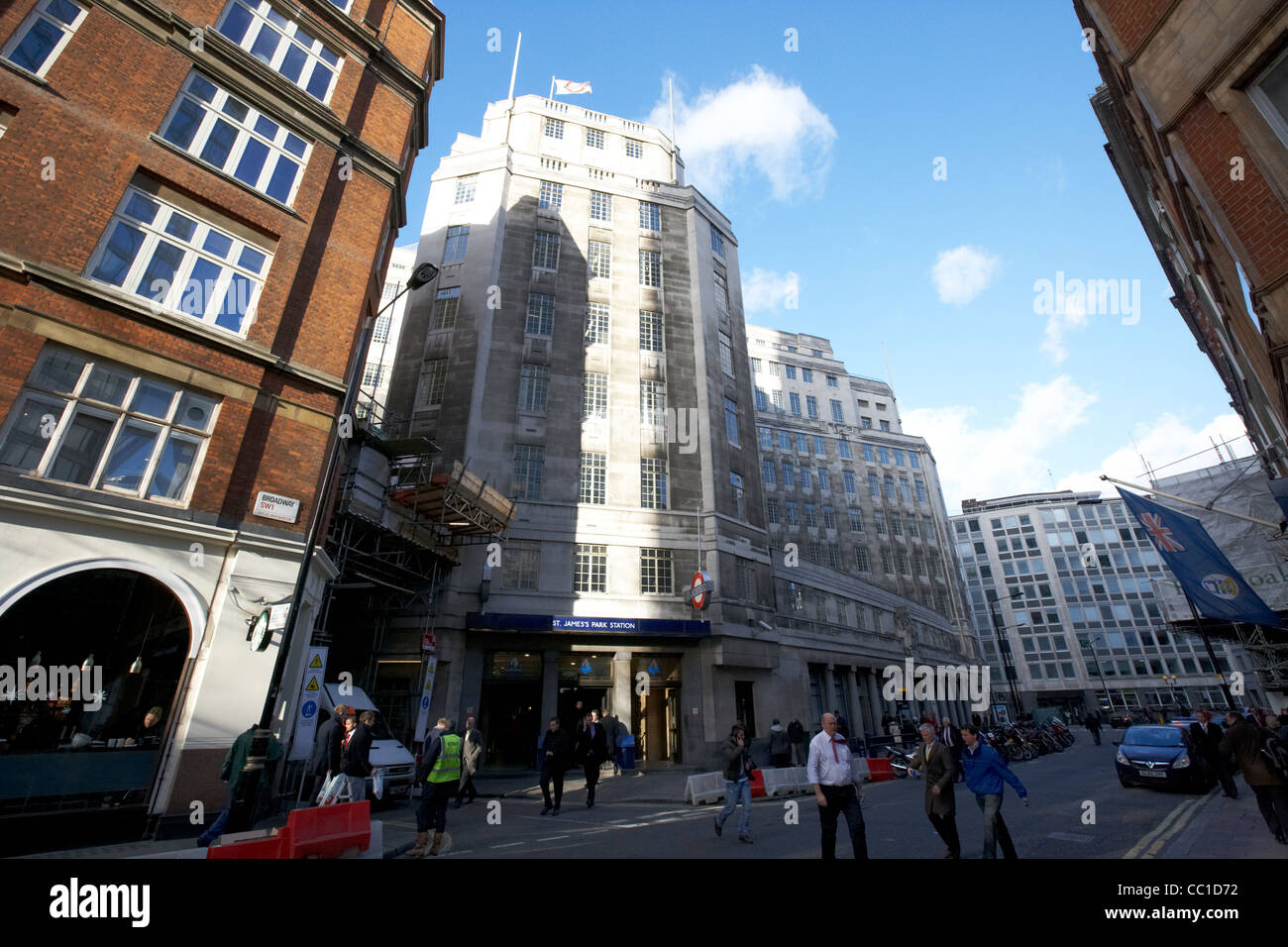 St James's Park et de la station de métro de Londres le métro de Londres Londres Angleterre siège uk united kingdom Banque D'Images