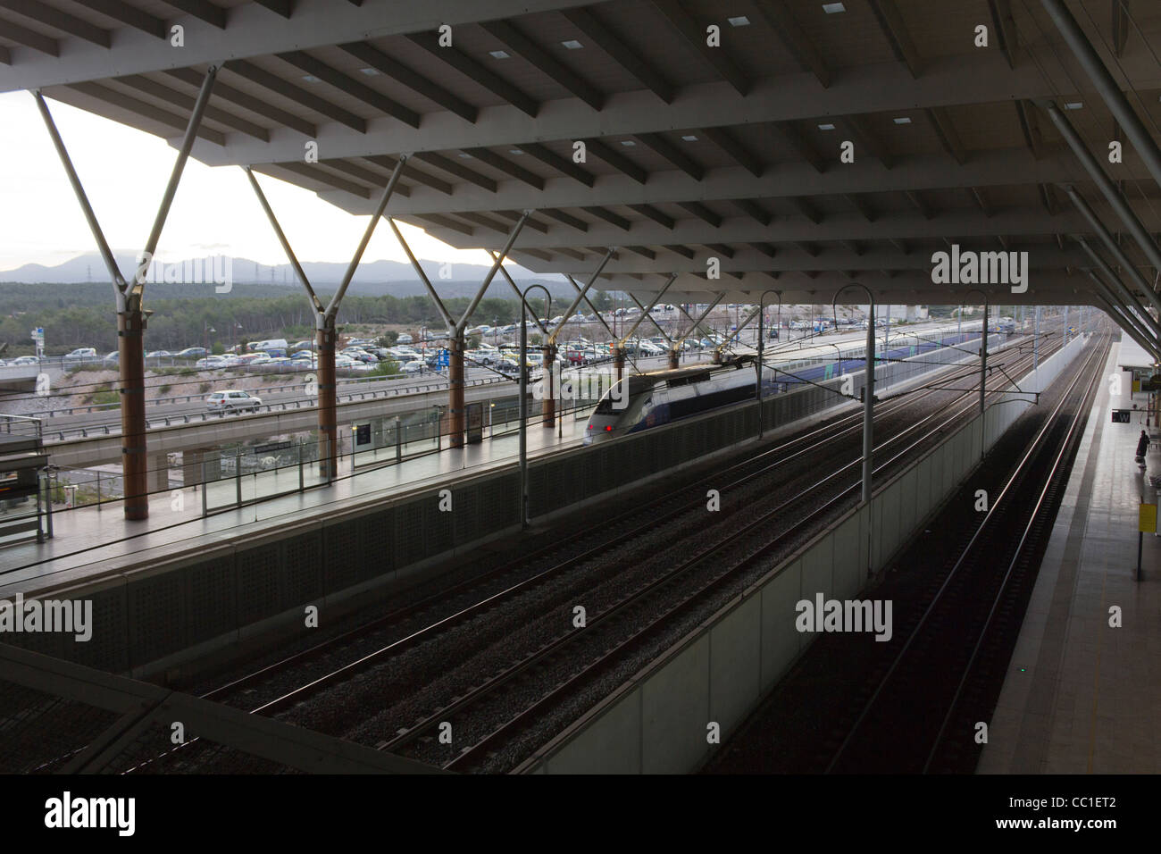 Gare TGV de quitter Aix-en-Provence TGV Gare ferroviaire de passagers, France Banque D'Images