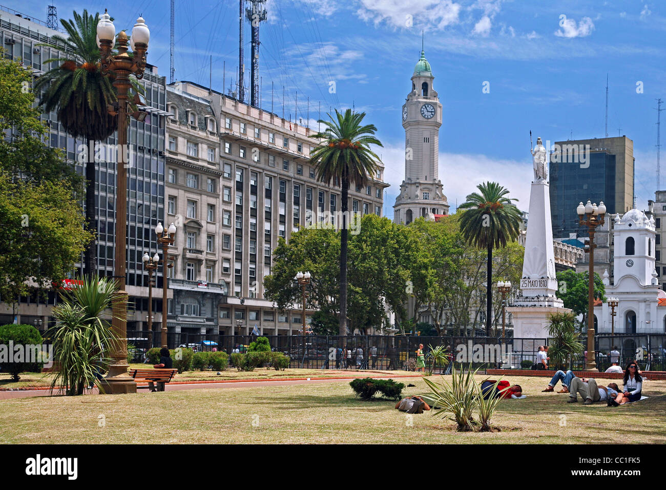 Pirámide de Mayo / Mai pyramide sur la Plaza de Mayo à Buenos Aires, Argentine Banque D'Images