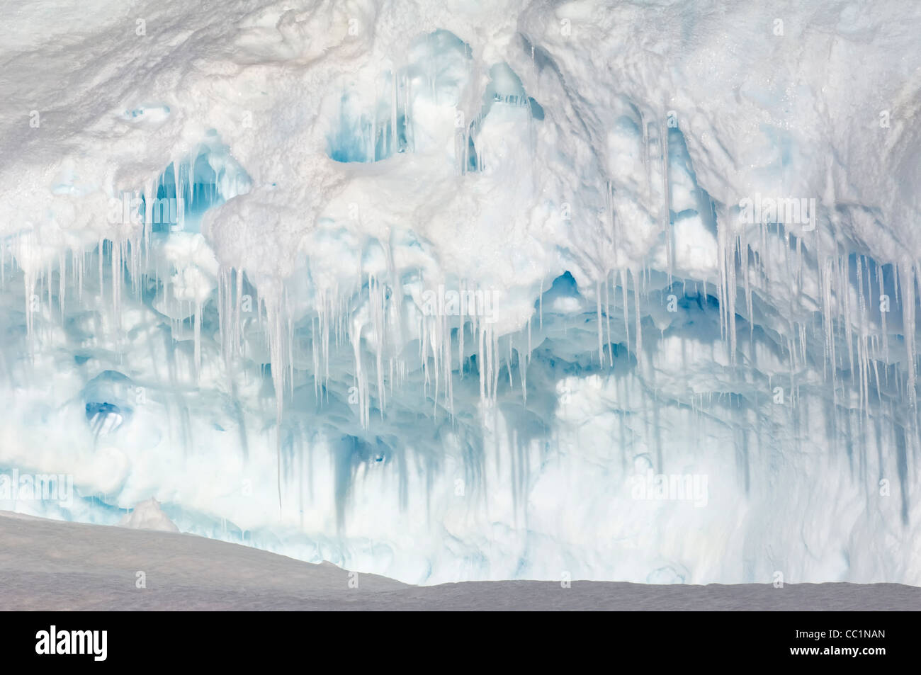 Stalactites de glace, mer de Weddell, l'Antarctique Banque D'Images