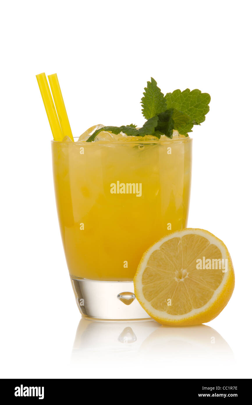 Cocktail Scorpion isolated on white Banque D'Images