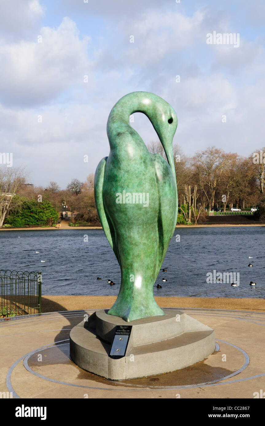 Sculpture Isis par Simon Gudgeon dans Hyde Park, London, England, UK Banque D'Images