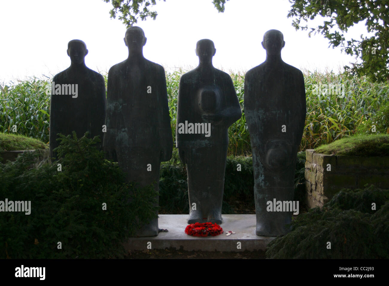 Des statues en bronze par Emil Krieger allemand de Langemark, cimetière militaire de la première guerre mondiale, Langemark-Poelkapelle Ieper, Ypres, Belgique Banque D'Images