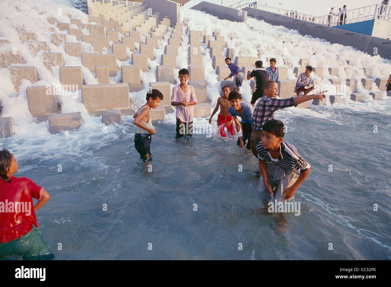 L'ouverture de la grande rivière artificielle de l'eau projet libyen du