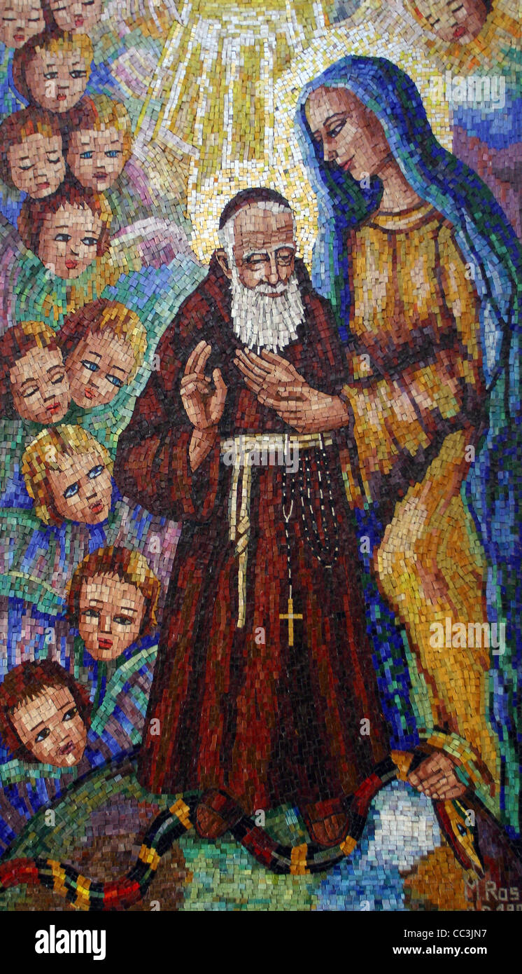 Saint Léopold Mandic avec Sainte Vierge Marie Banque D'Images