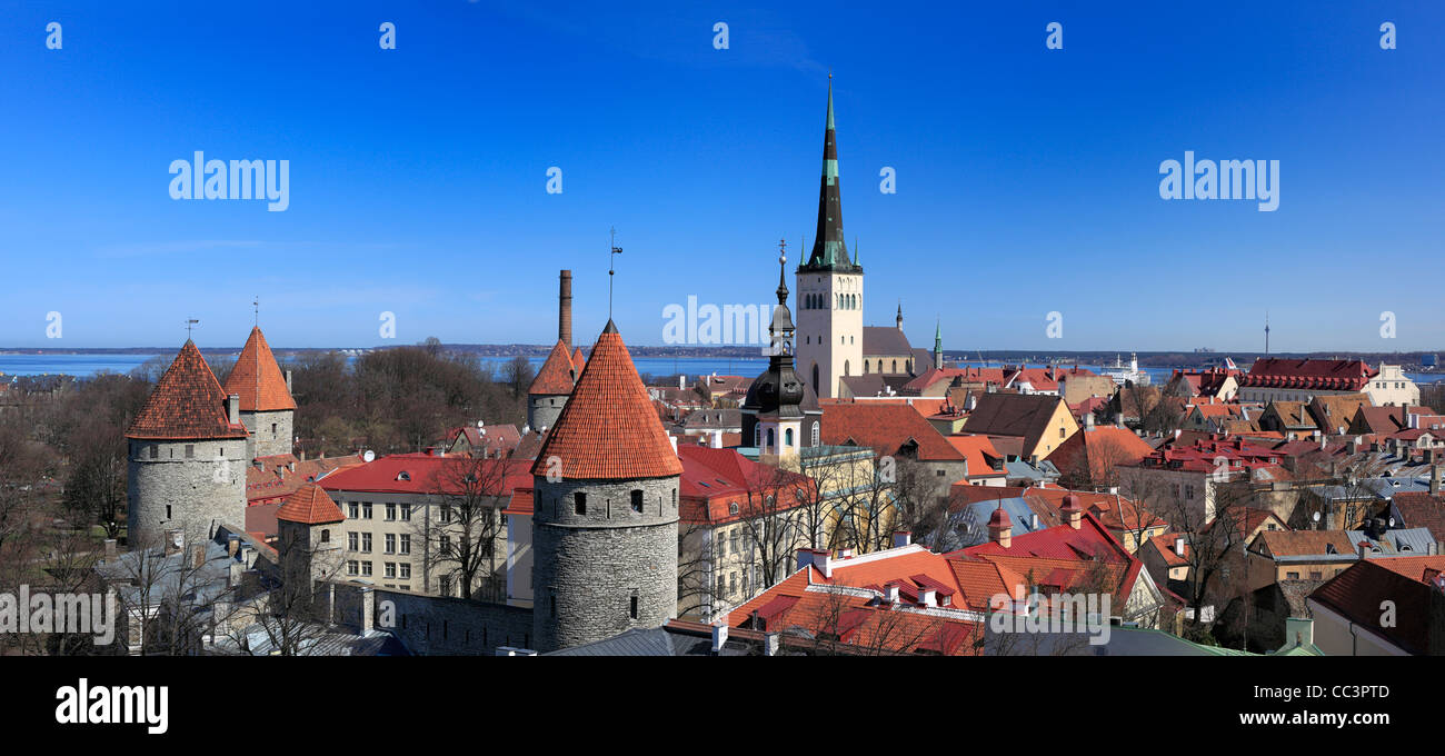 L'église de saint Olaf, centre historique (vieille ville), Tallinn, Estonie Banque D'Images