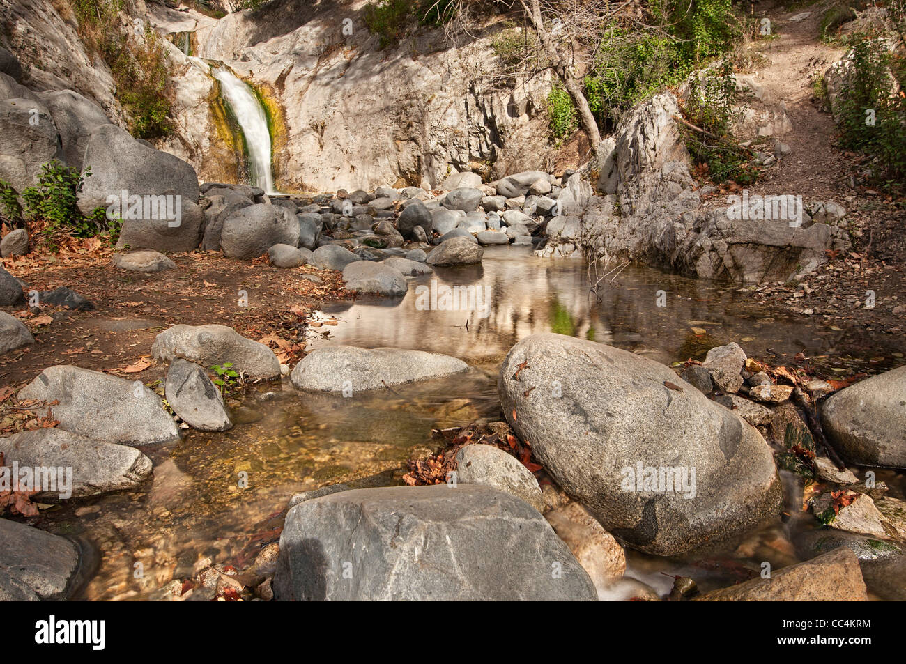 Randonnées à Switzer tombe dans la Angeles National Forest dans les montagnes San Gabriel. Banque D'Images
