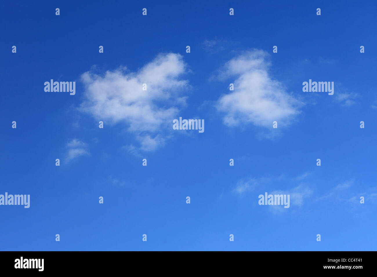 En nuage ciel bleu personne ne nature background Banque D'Images