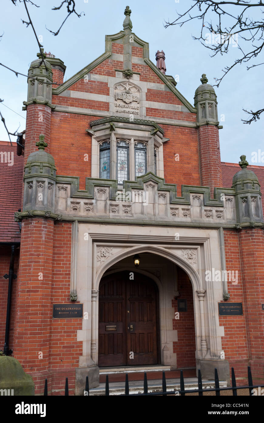 L'aumône en maisons près de l'usine Cadbury Bournville Banque D'Images