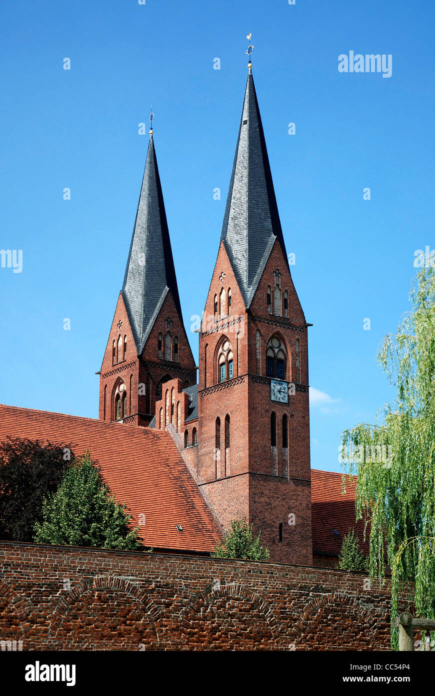 L'église du monastère Saint Trinitatis dans la ville de Neuruppin à Brandebourg. Banque D'Images
