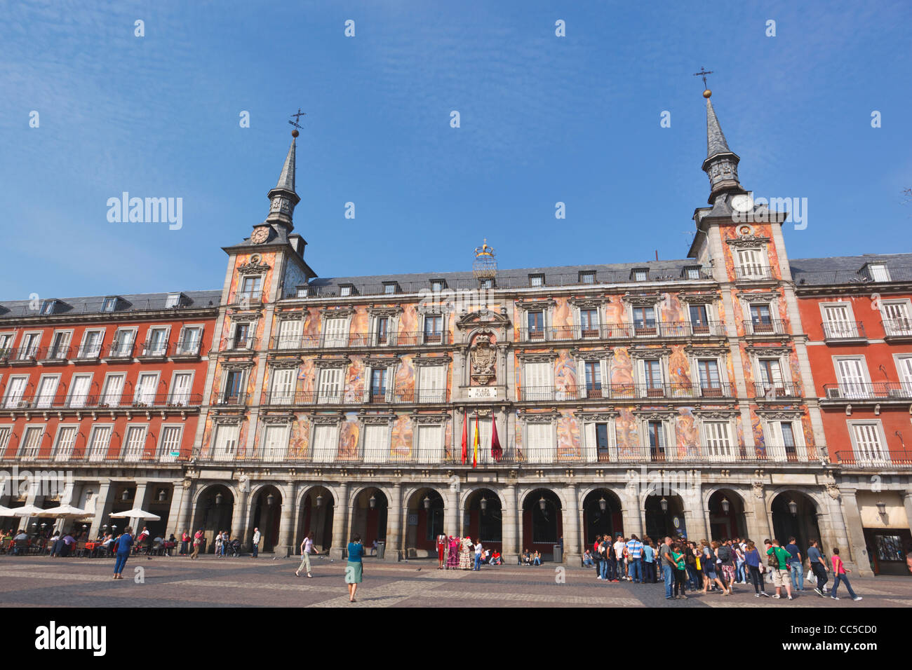 Madrid, Espagne. Plaza Mayor. Murales sur façade. Banque D'Images