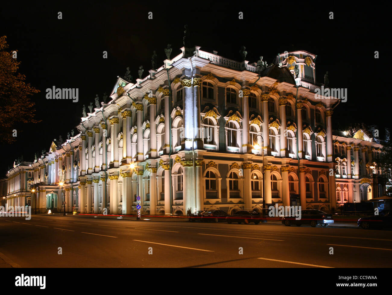 La nuit de l'Ermitage (Saint-Pétersbourg, Russie) Banque D'Images