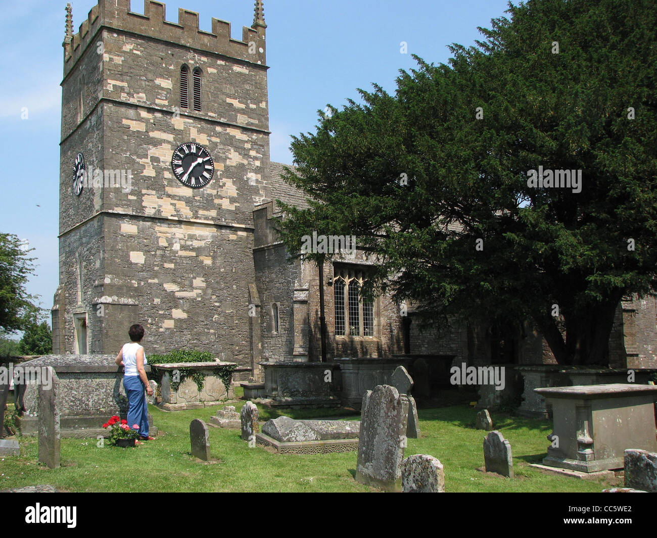 L'église Saint Jean Baptiste à Old Sodbury, South Gloucestershire, près de Bristol, Angleterre. Banque D'Images