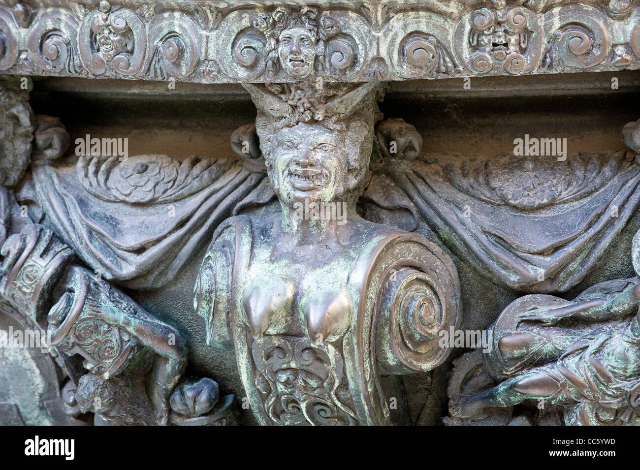 Détail de la tête de puits fleuri au Palais des Doges, Venise Banque D'Images