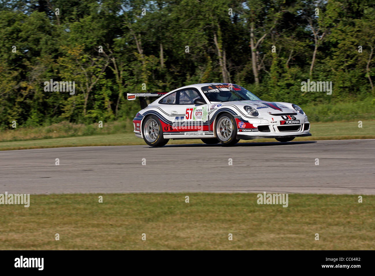 Porsche GT3 en voie crossover Autobahn Country Club Race Track Banque D'Images