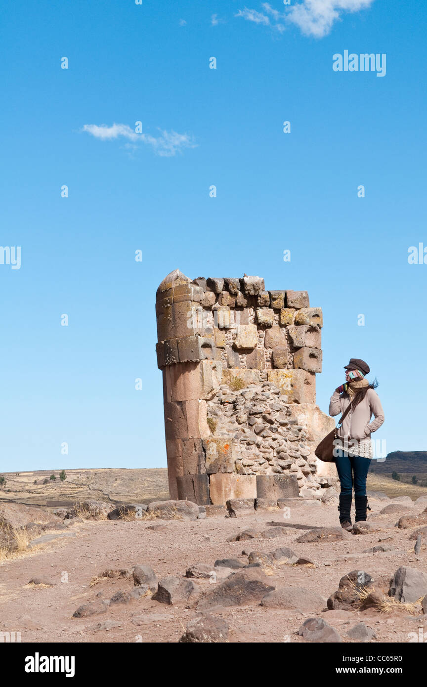 Pérou, Puno.Anciennes ruines pré-inca de Chulpas de Sillustani à l'extérieur de Puno près du lac Umayo, Puno, Pérou. Banque D'Images
