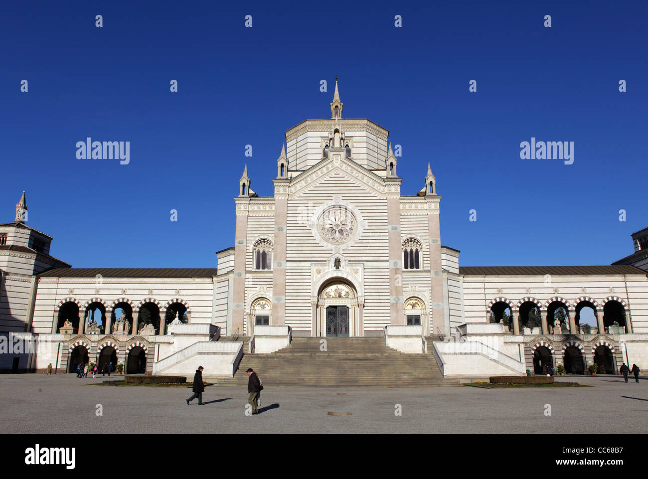 Le bâtiment d'entrée Famedio au Cimetière Monumental, Milan, Italie Banque D'Images