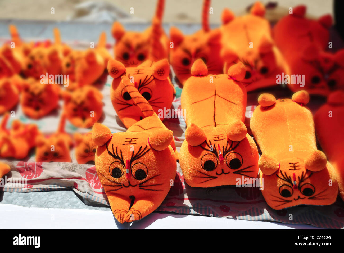 Tiger pillow à vendre, Yanan, Shaanxi, Chine Banque D'Images