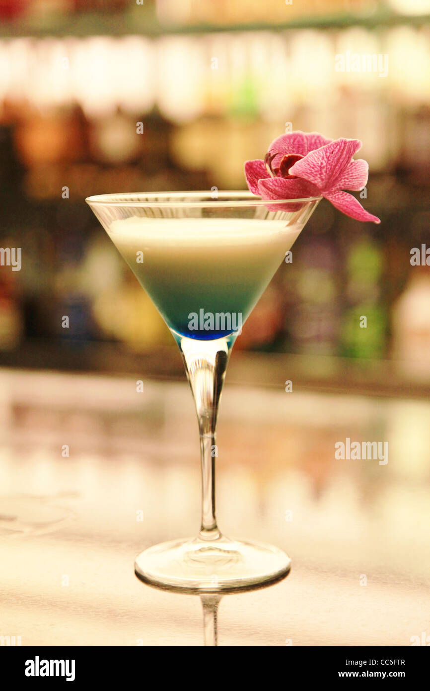 Cocktail avec une fleur, Chine Banque D'Images