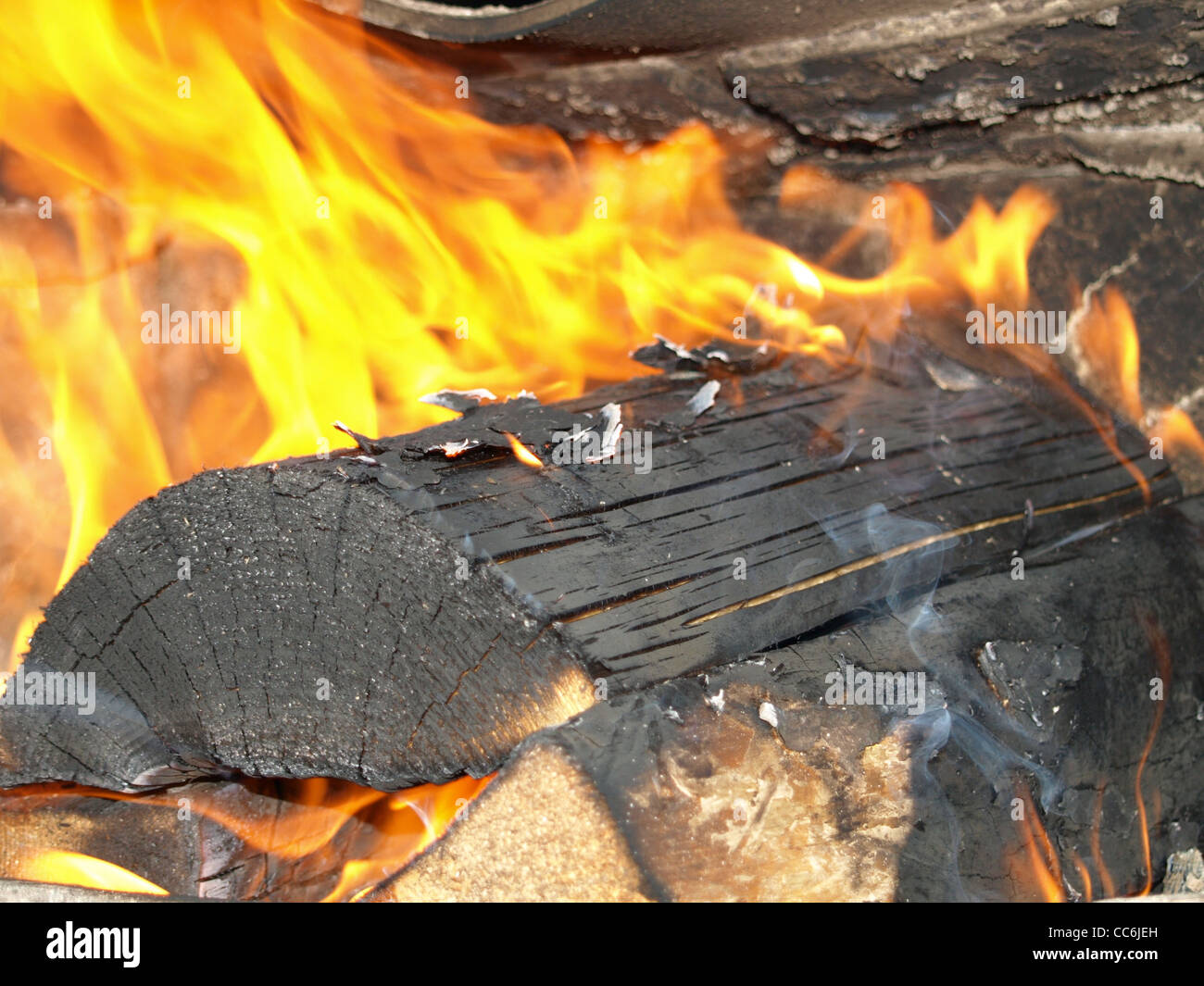 Cheminée, ambre / Feuerstelle, Glut Banque D'Images