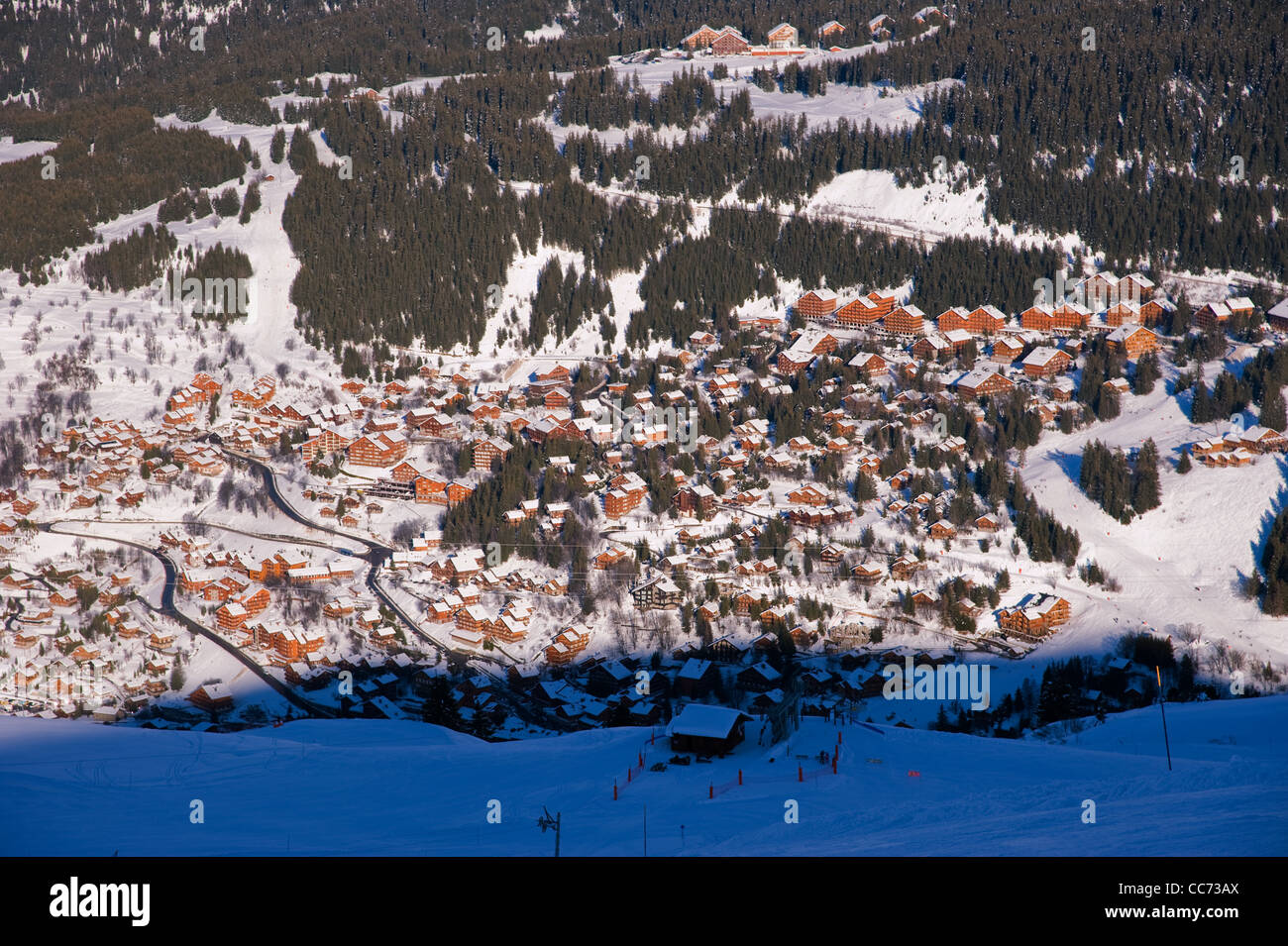 Méribel et Courchevel dans les Trois Vallées (3 vallées) stations de ski dans la vallée de la Tarentaise dans les Alpes françaises. Décembre 2011 Banque D'Images