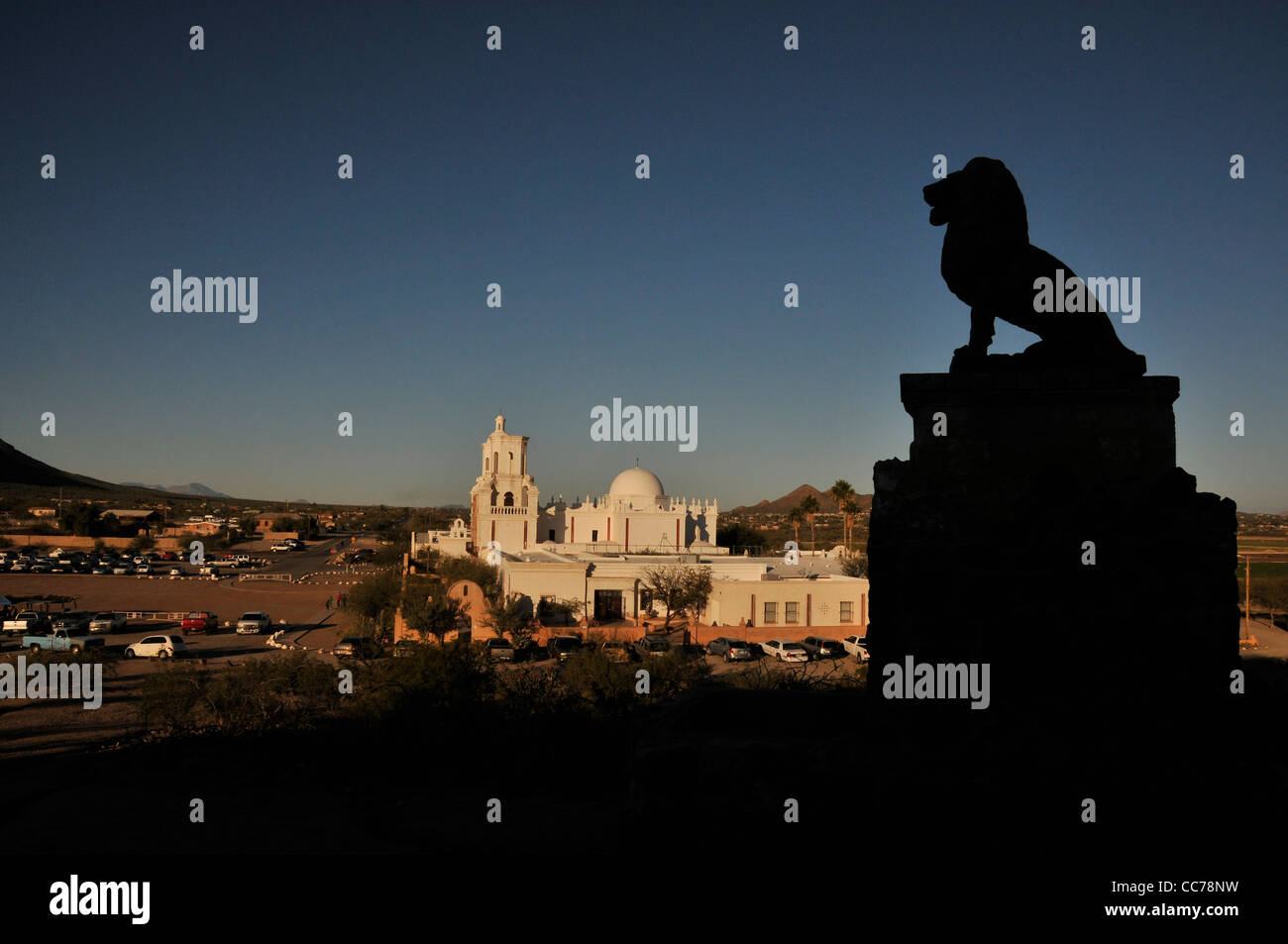 Monument Historique, Mission San Xavier del Bac, également connu sous le nom de la Colombe blanche du désert, Tucson, Arizona, USA. Banque D'Images