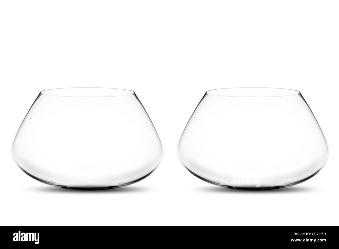 Vide isolé deux bocaux sans in front of white background. Banque D'Images