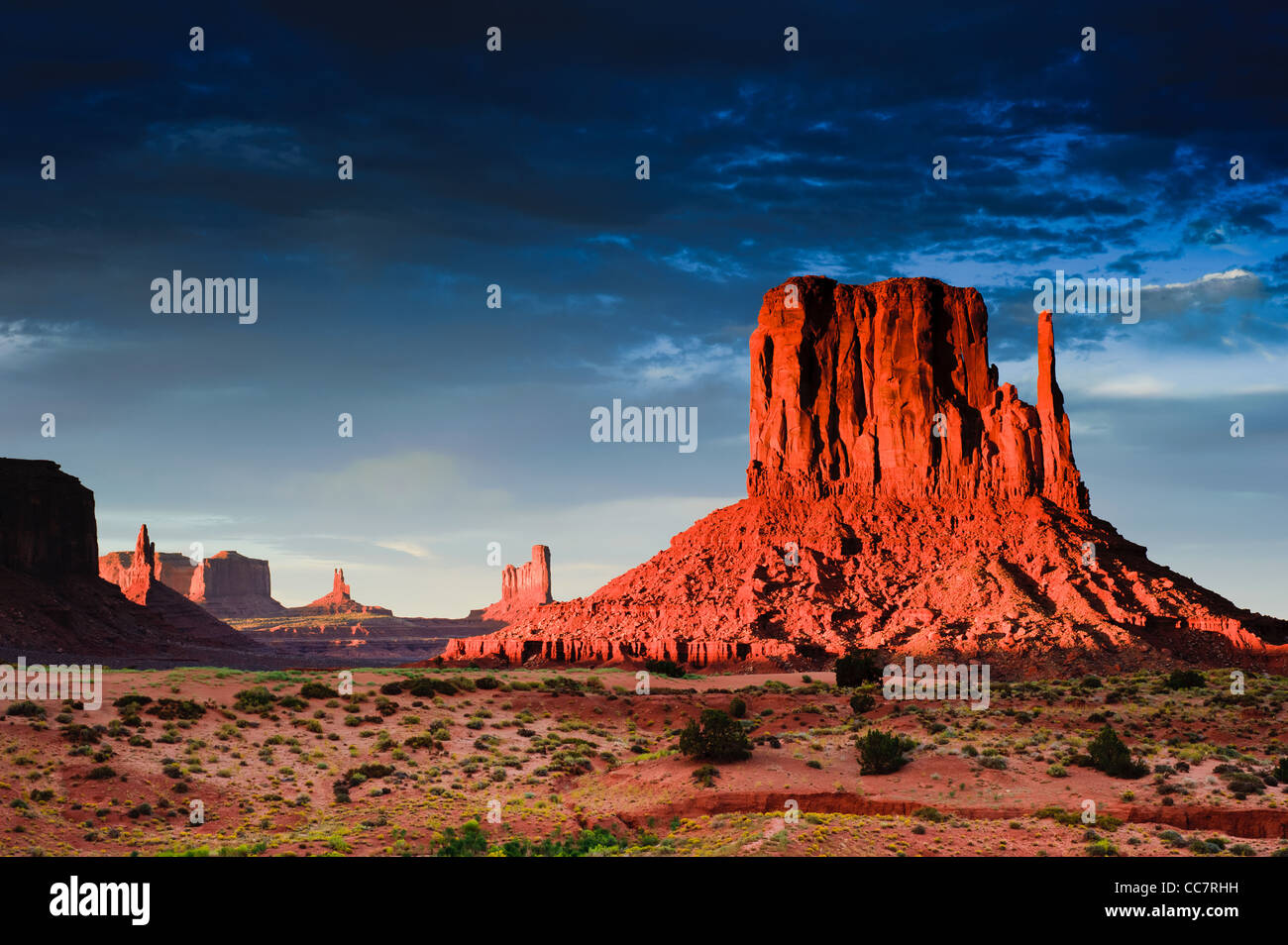 Au coucher du soleil, Monument Valley, Utah, USA Banque D'Images