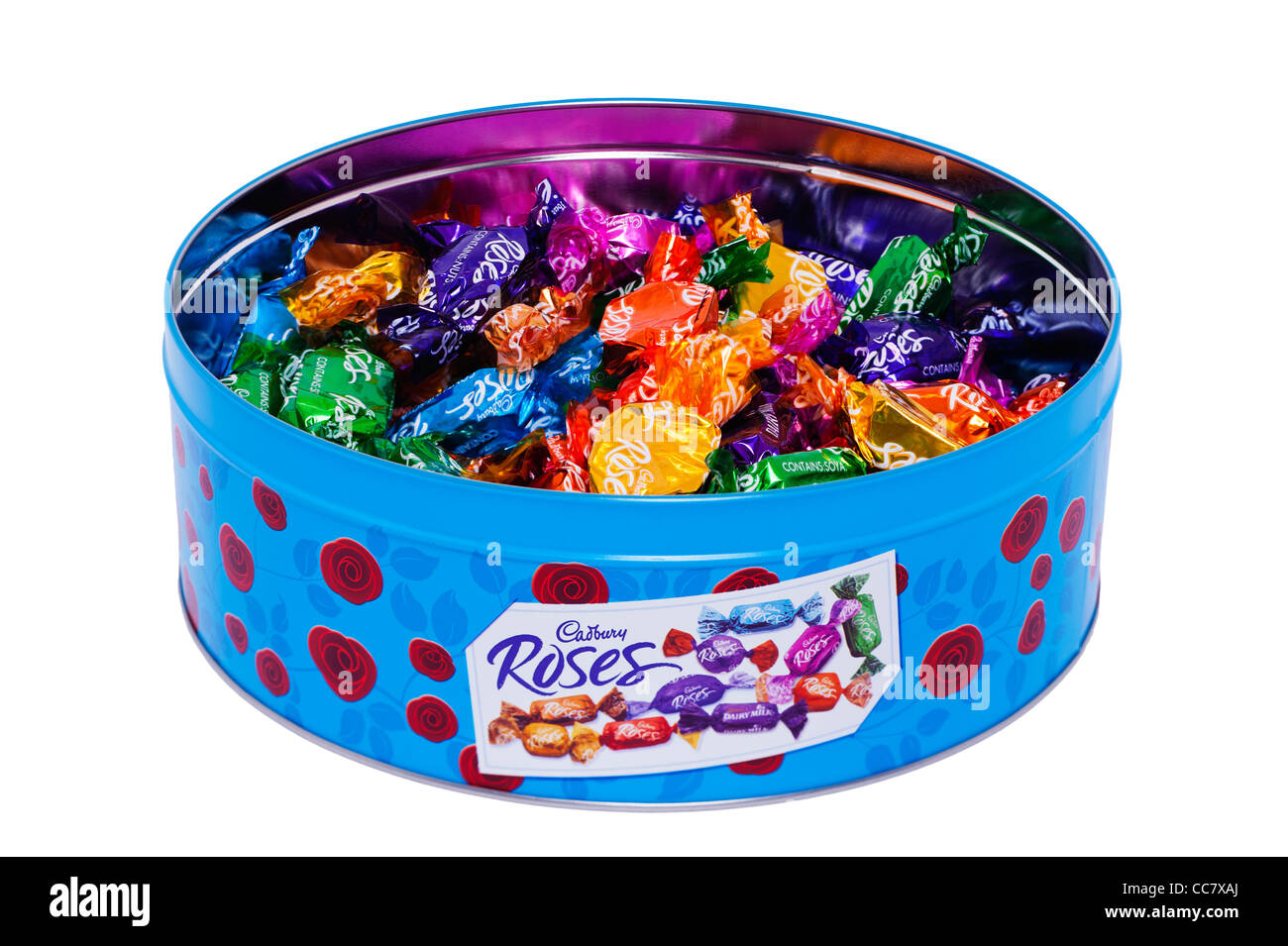 Une boîte de chocolats assortis Cadbury roses sur fond blanc Banque D'Images
