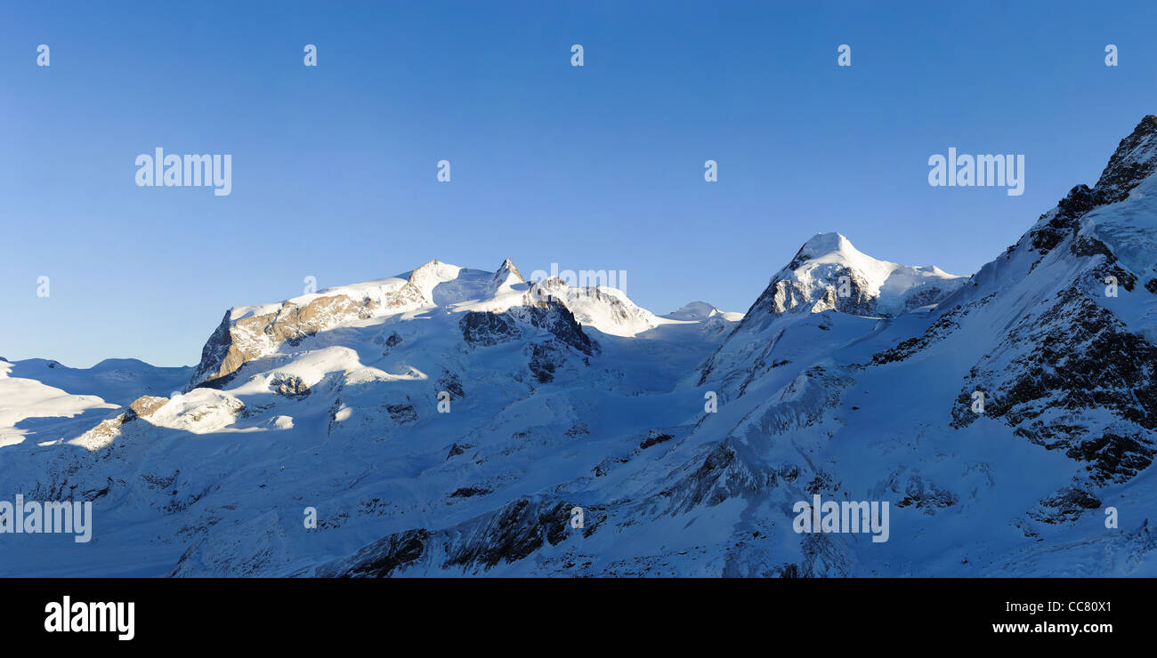 Monte Rosa et Lyskamm montagnes en hiver, vue d'Gandegghuette, Zermatt, Suisse Banque D'Images