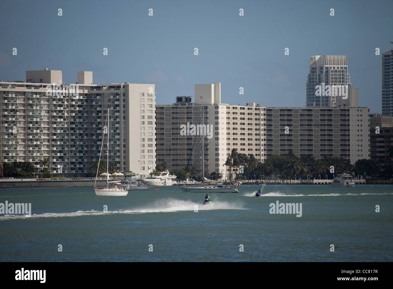 La Plage du Sud et de jetski Skyline, Miami, Floride, USA Banque D'Images La Plage du Sud et de jetski Skyline, Miami, Floride, USA Banque D'Images